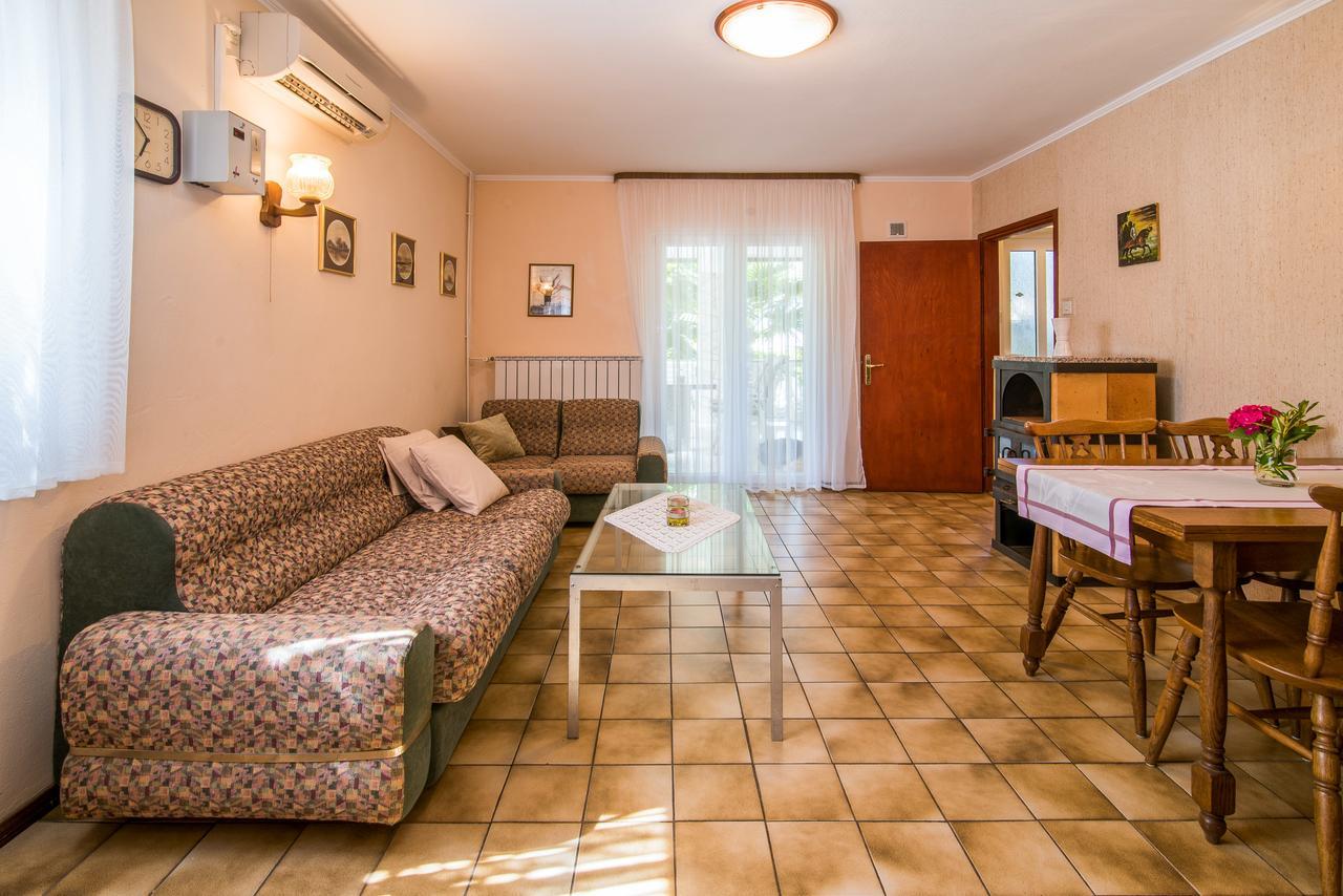 Apartments Palme Малинска Экстерьер фото