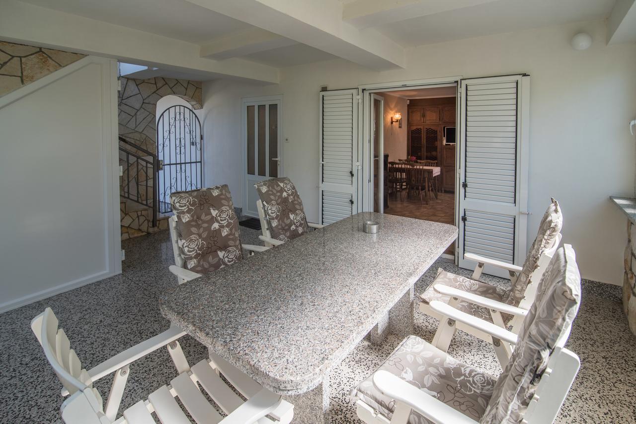 Apartments Palme Малинска Экстерьер фото