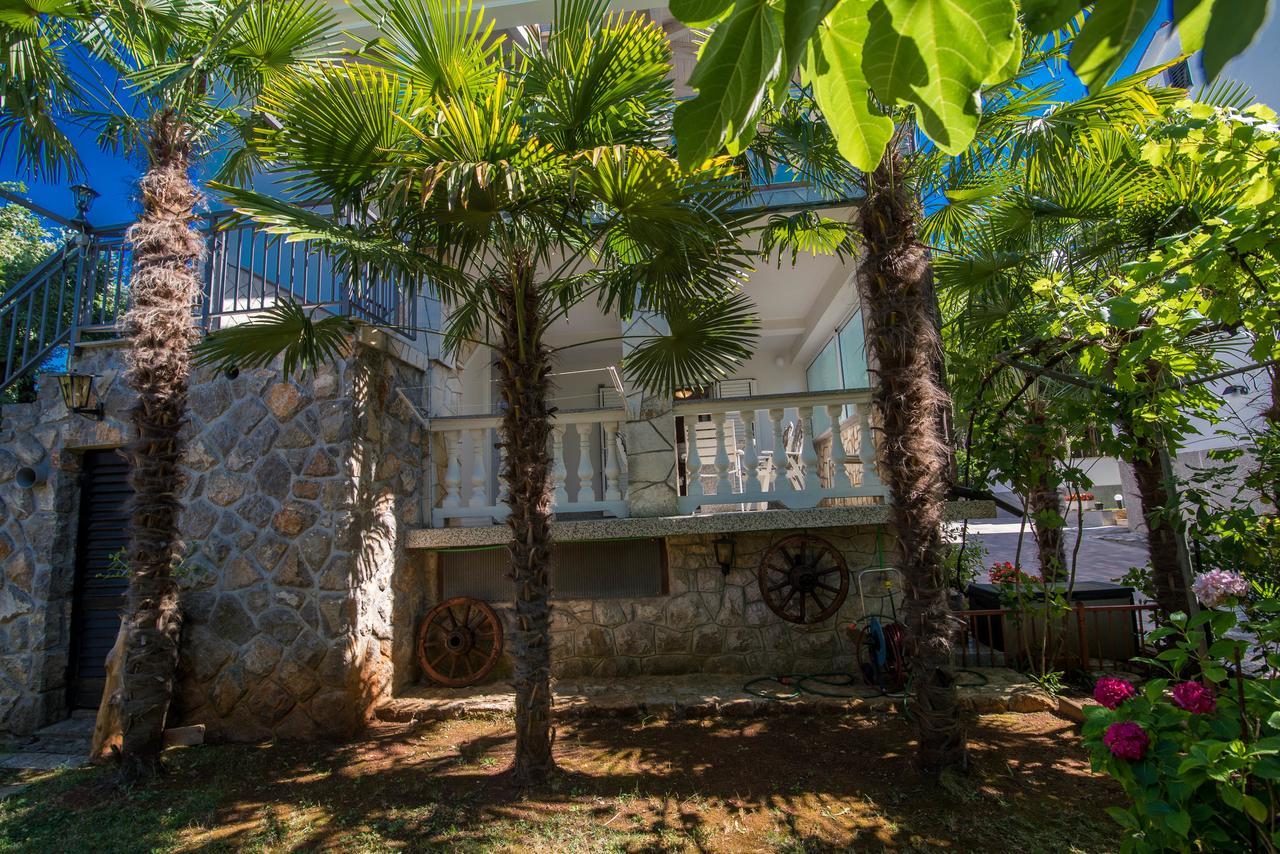 Apartments Palme Малинска Экстерьер фото